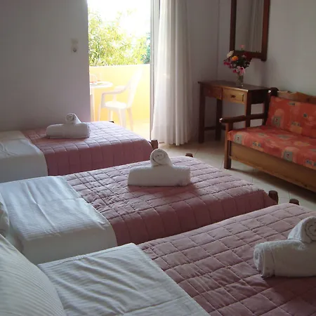 Guest house Athina 3*