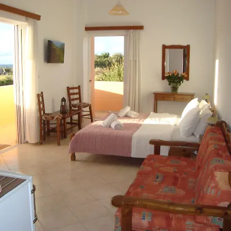 Athina בית הארחה העיירה רתימנו