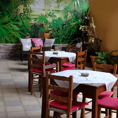 Athina העיירה רתימנו