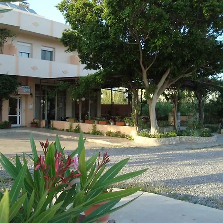 Athina Rethymno (Crete)