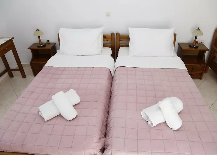 בית הארחה Athina העיירה רתימנו