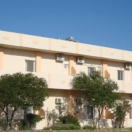 Athina Πανσιόν 2*
