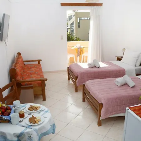 Πανσιόν Athina Ρέθυμνο
