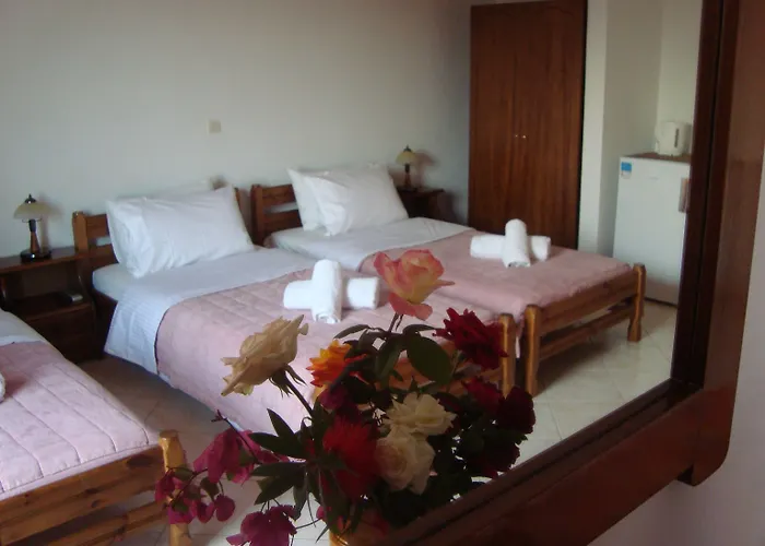 Athina Ретимно (Крит)