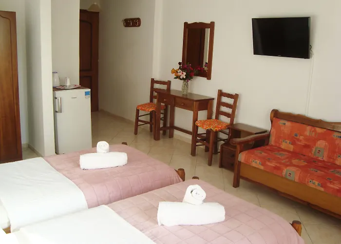 Гостьовий будинок Athina