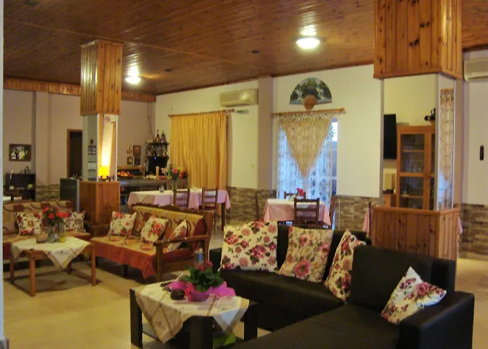 Athina Гостьовий будинок Ретимно (Крит)