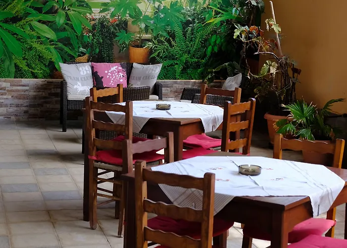 Athina Ретимно (Крит)